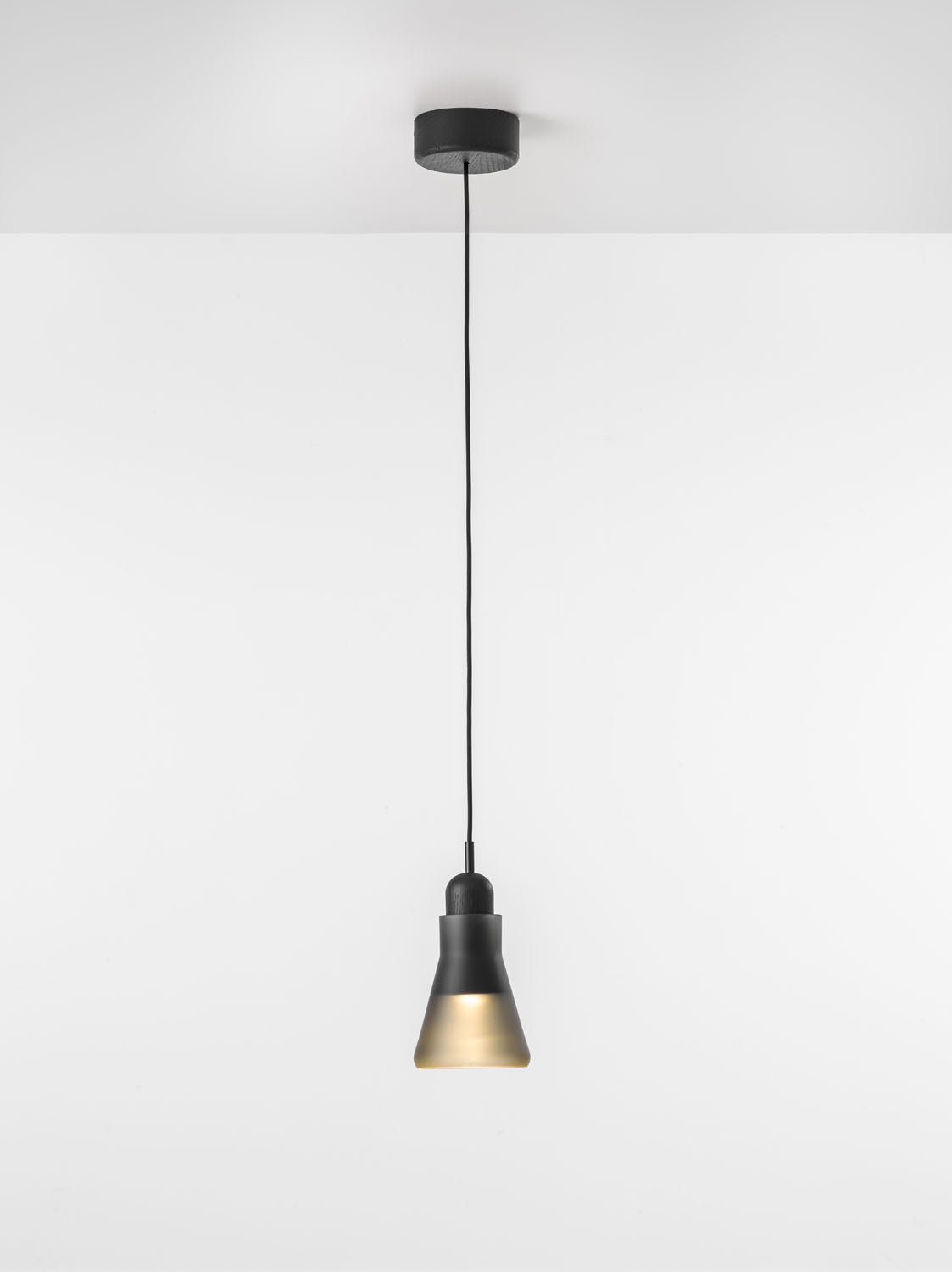 SHADOWS XL PC976 - Pendant Light