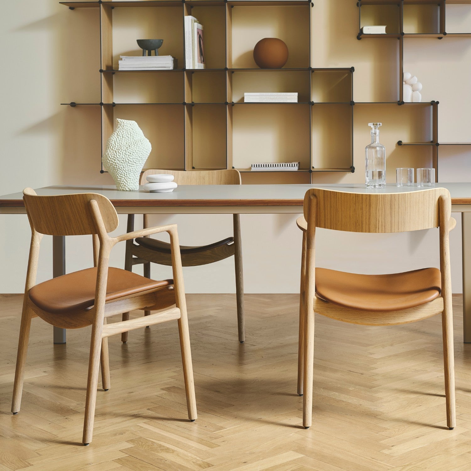 ASGER - Chair