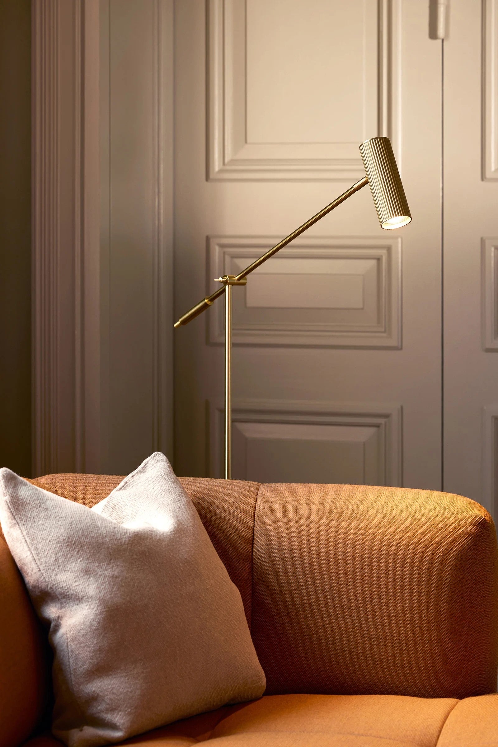 HUBBLE READ - Floor Lamp