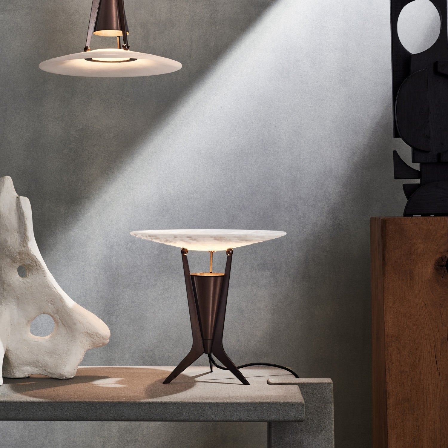 ARAGON - Table Lamp