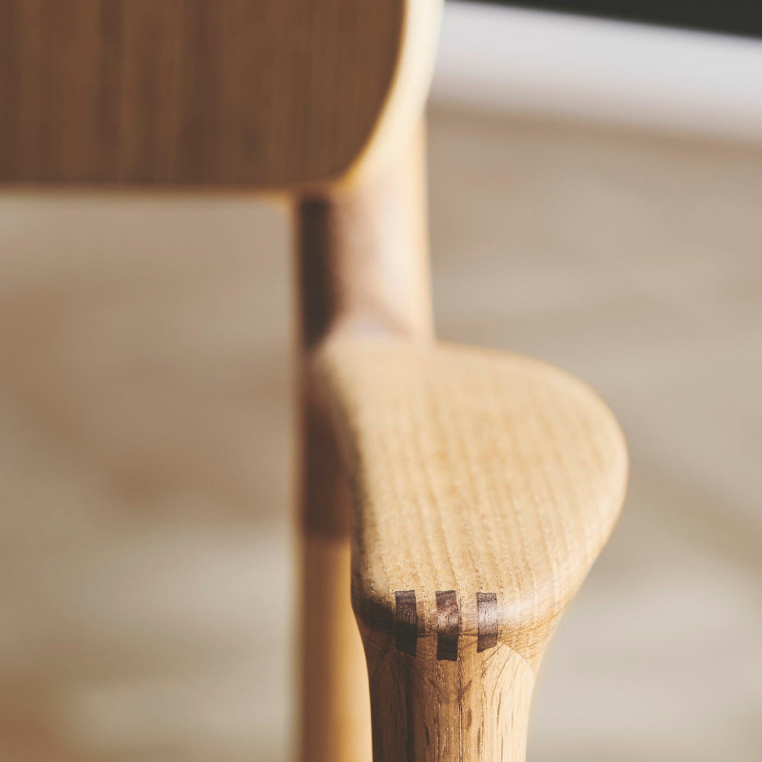 ASGER - Chair