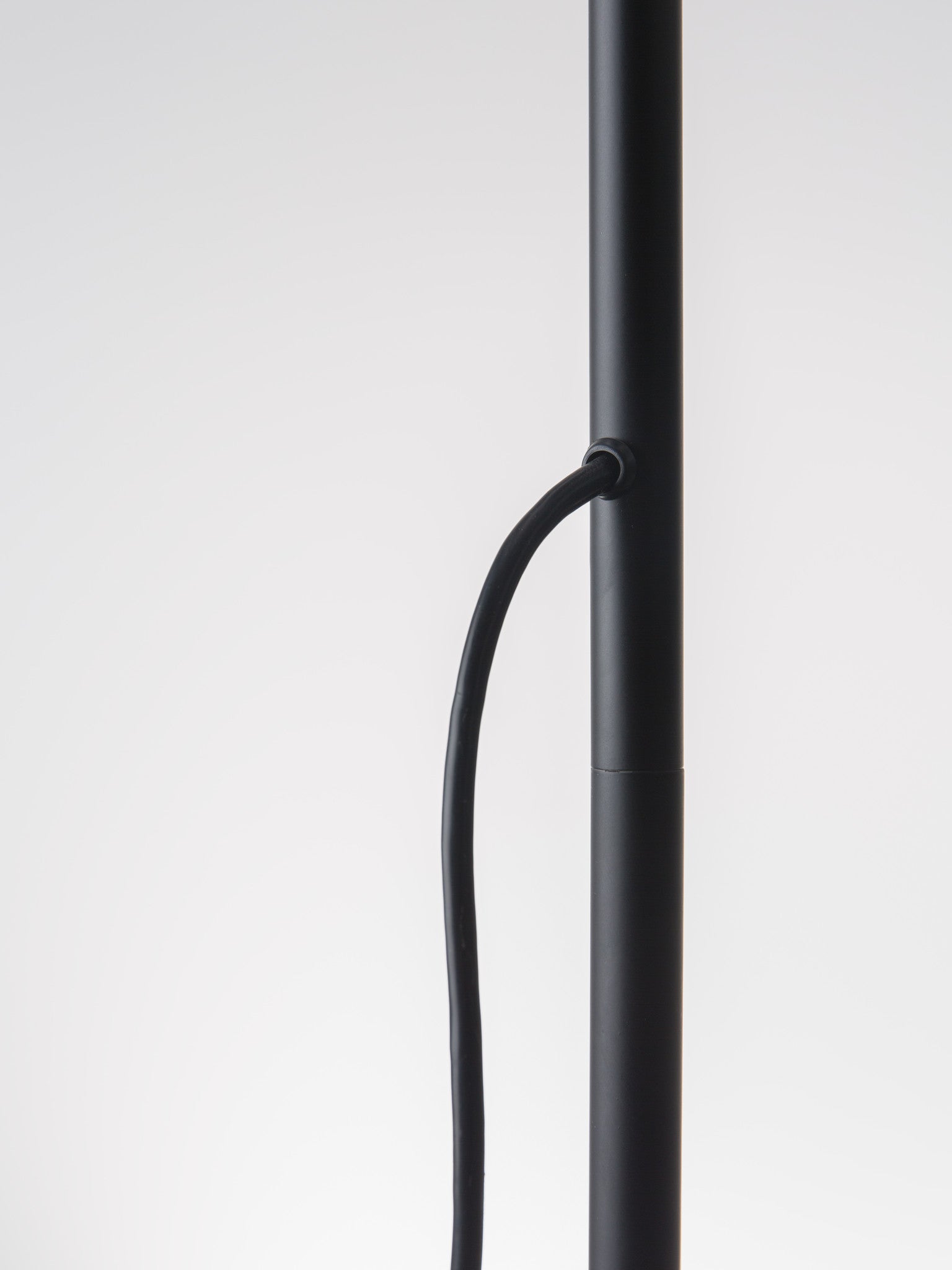 AWA S - Floor Lamp - Luminesy